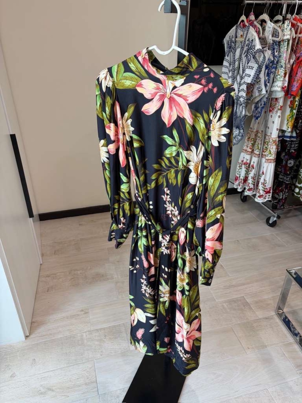 Black Surreal Flowers High Neck
Midi Dress by Farm Rio - Picture 2 of 10